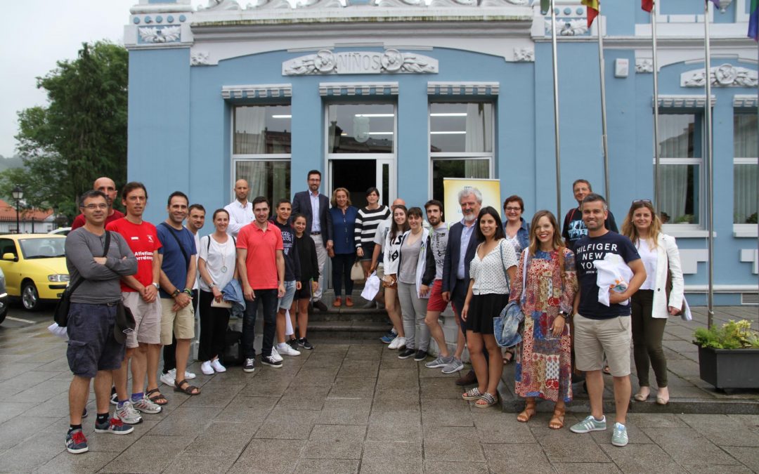 Incera destaca que “Colindres es un ejemplo de práctica deportiva, nivel competitivo y gestión”