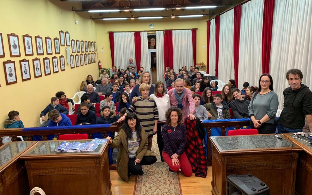 Llegan a Colindres 58 jóvenes de Le Haillan para participar en un programa de intercambio cultural financiado por la Unión Europea