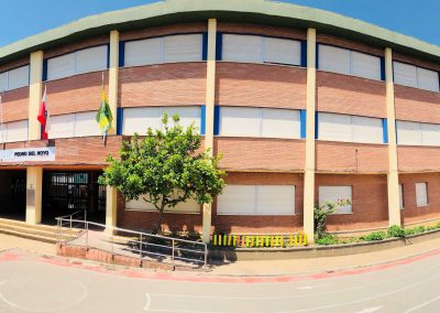 EL AYUNTAMIENTO DE COLINDRES REFUERZA, UN CURSO MÁS, LA LIMPIEZA DE LOS CENTROS ESCOLARES