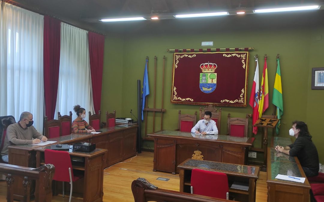 COLINDRES REDUCE LOS AFOROS EN LOS SERVICIOS PÚBLICOS PARA HACER FRENTE AL AVANCE DE LOS CONTAGIOS