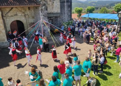 COLINDRES CELEBRA SAN JUAN CON LOS CONCIERTOS DE TOREROS CON CHANCLAS Y JUEVES DE BOLEROS