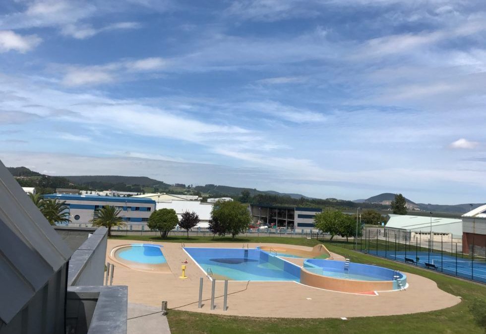 COLINDRES ABRE HOY SUS PISCINAS AL AIRE LIBRE
