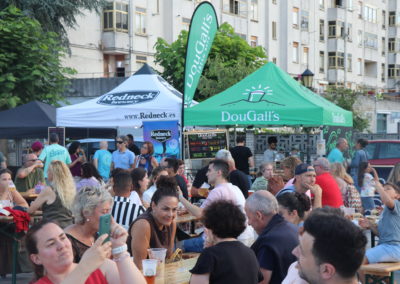 La Feria de la Cerveza Artesana de Colindres reúne a cientos de personas en su tercera edición